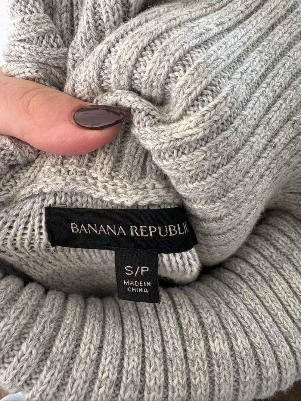 Banana Republic Heather Gray Ribbed Turtleneck Sweater